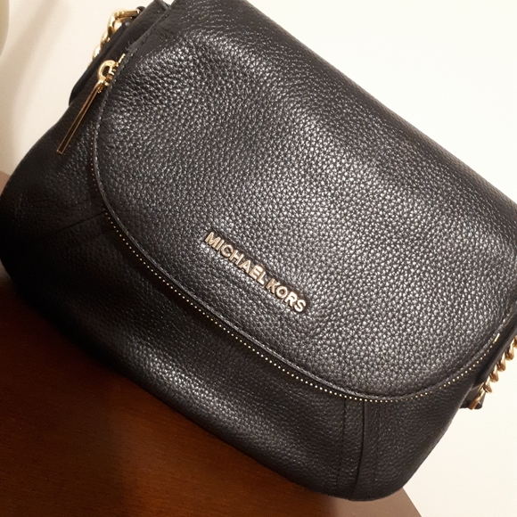 Designer purse - MK - Picture 12 of 15